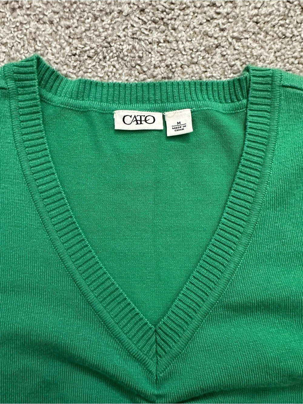 CATO Fashions Green Mixed Media Knit Top | Size M - Picture 2 of 8